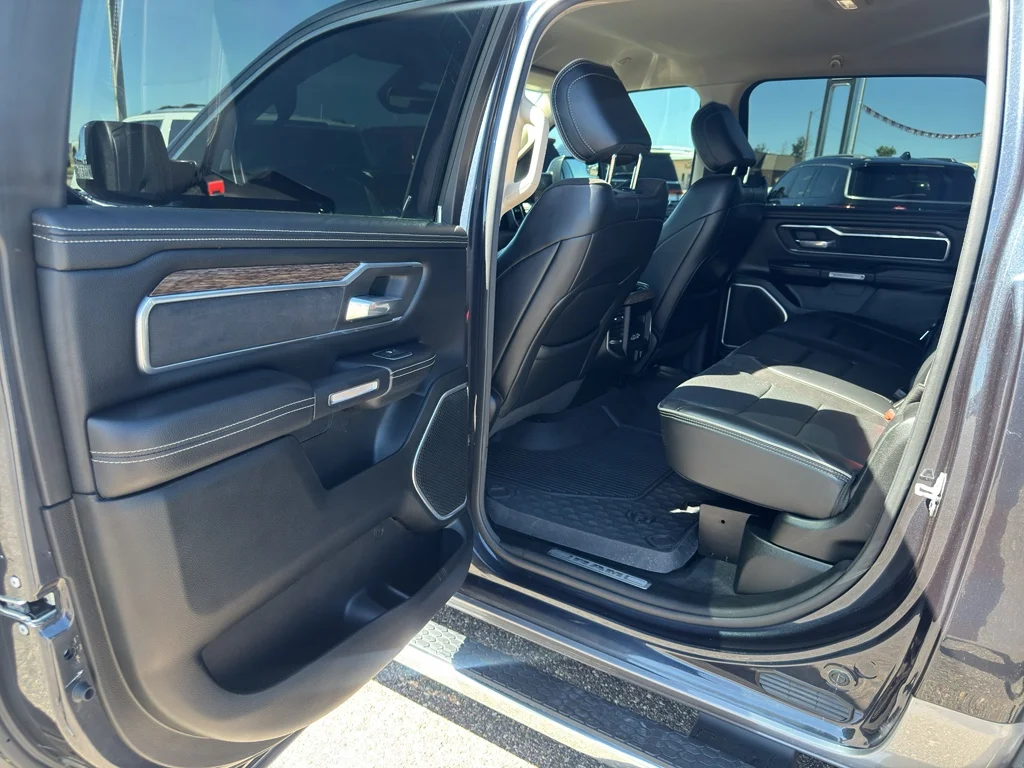 Used 2020 Maximum Steel Metallic Clearcoat Ram Laramie image 12