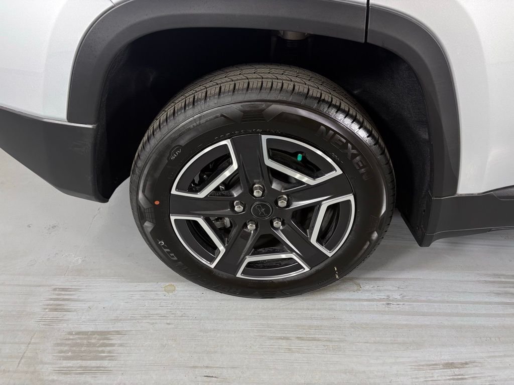 New 2026 Silver Zynith Clearcoat Jeep Laredo image 11