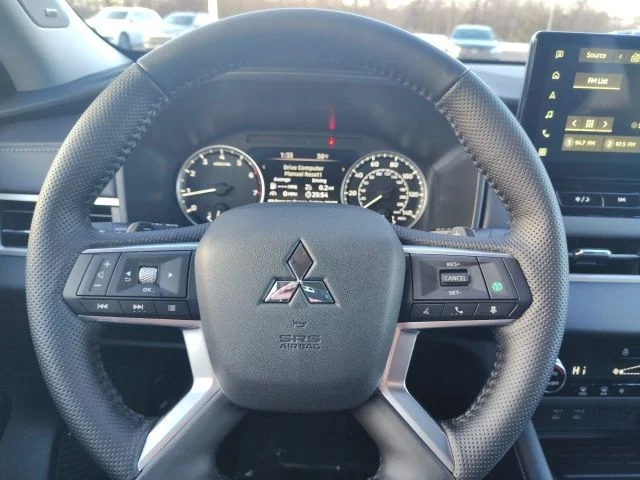 New 2026 Gray Mitsubishi SE image 16