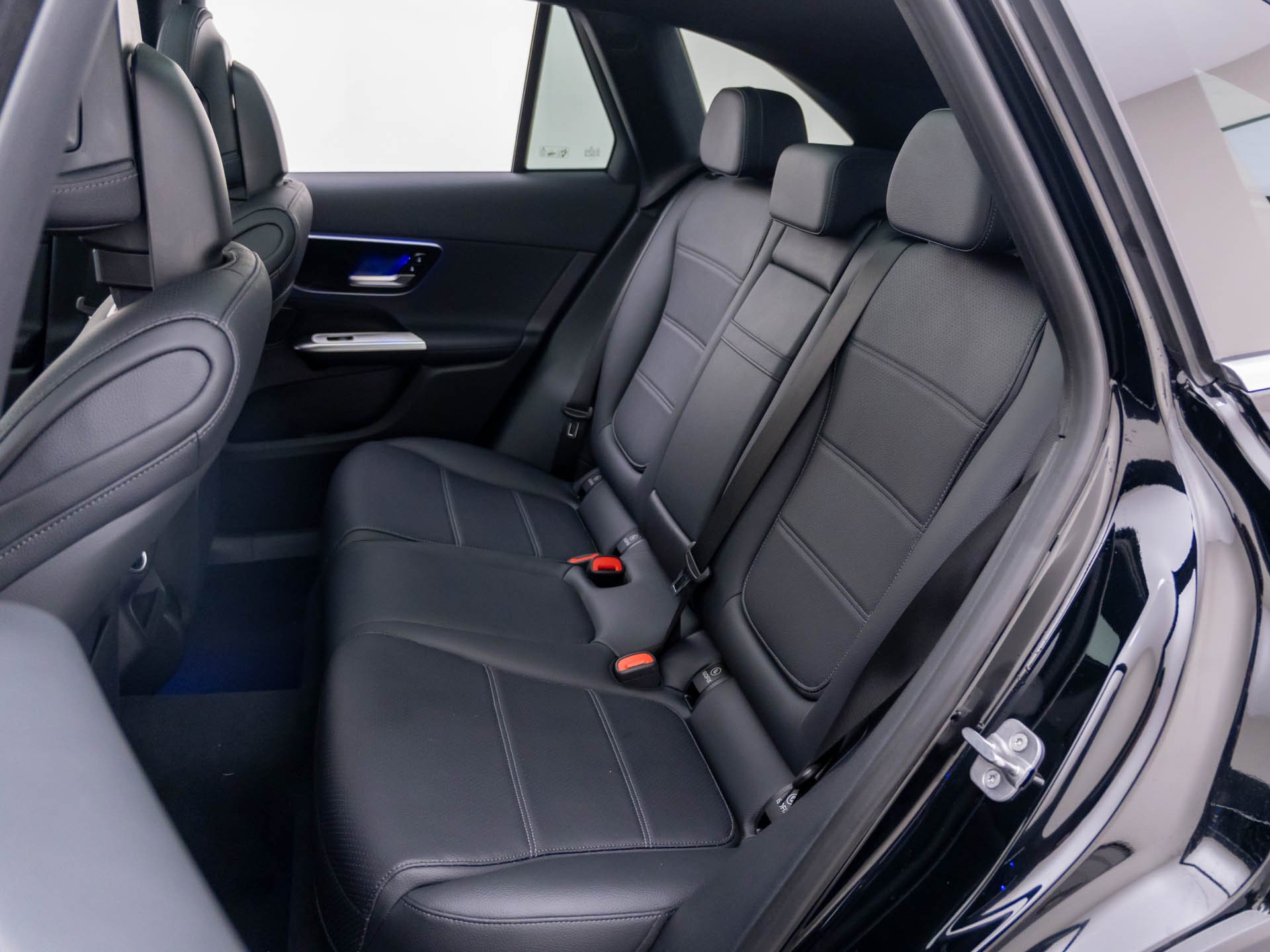 Used 2026 Black Mercedes-Benz GLC 300 image 20
