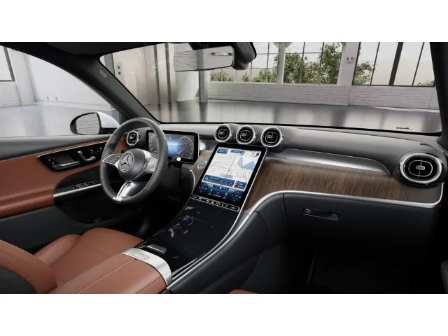Used 2026 White Mercedes-Benz GLC 300 image 6