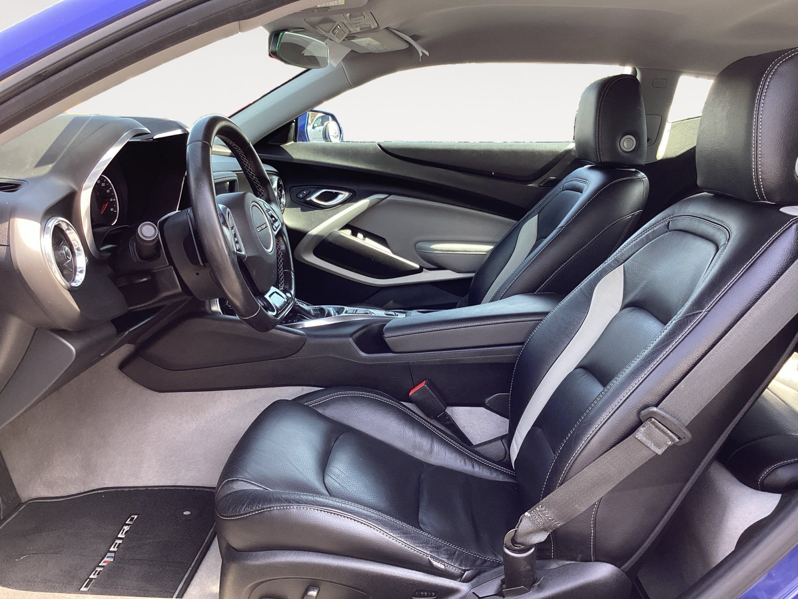 Used 2020 RIVERSIDE BLUE METALLIC Chevrolet 1LT image 23