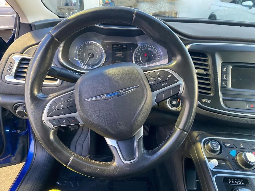 Used 2015 Blue Chrysler Limited image 4