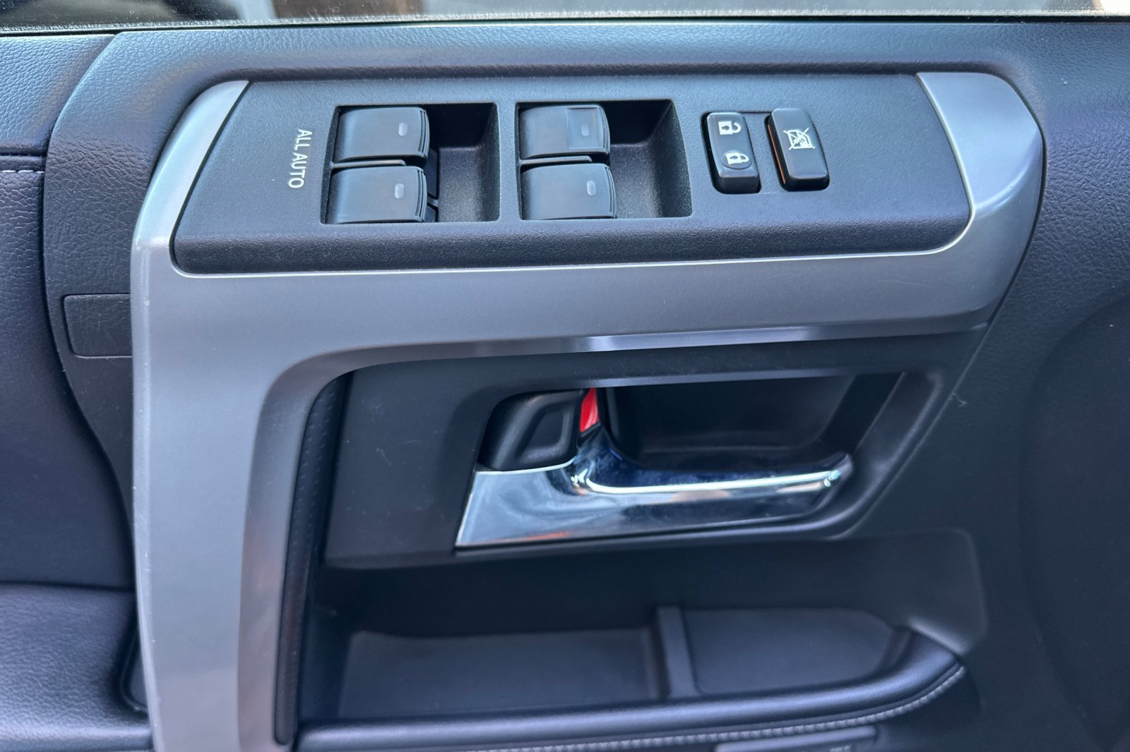 Used 2016 Magnetic Gray Metallic Toyota Limited image 11