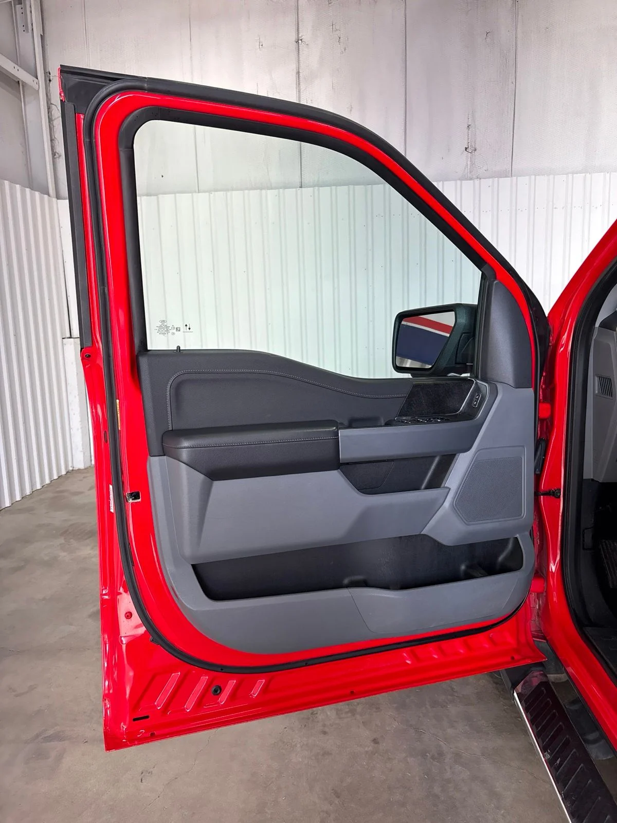 Used 2021 Red Ford XLT image 8