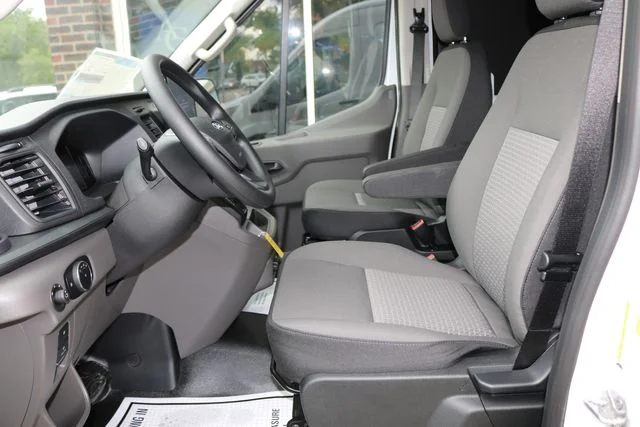 New 2026 Oxford White Ford Cargo Van image 14