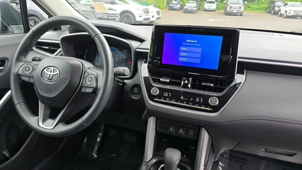 Used 2025 Cypress Toyota XLE image 11