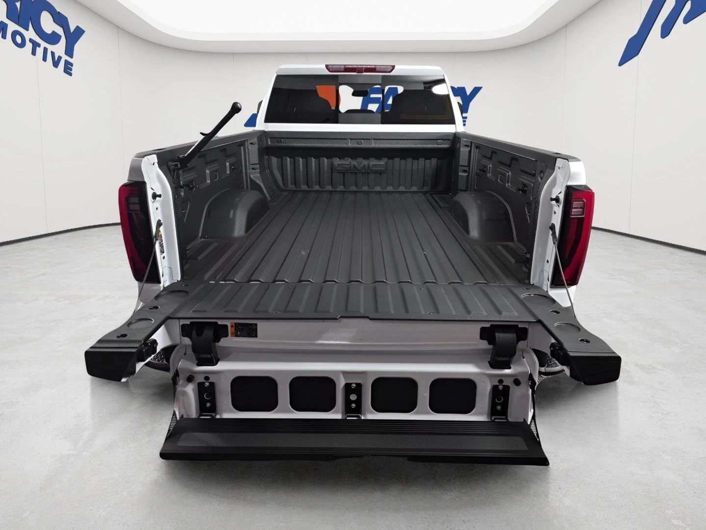 2025 GMC Sierra 2500HD SLT - Photo 12
