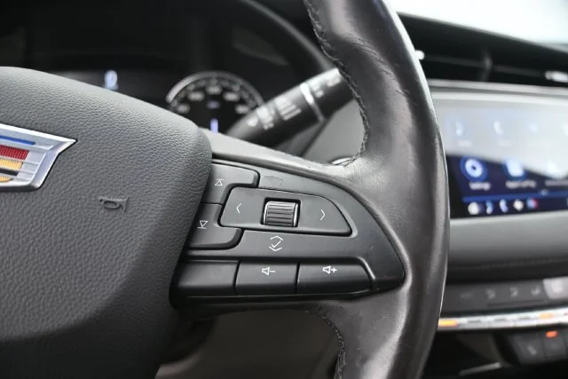 Used 2019 Radiant Silver Metallic Cadillac Luxury image 23