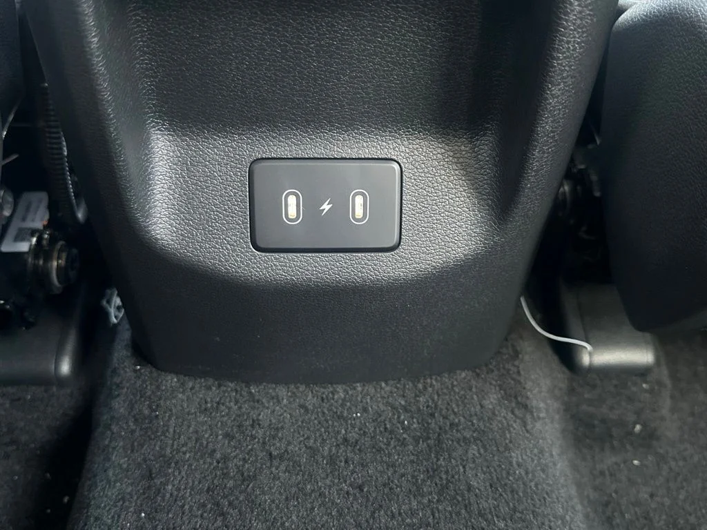 New 2027 White Kia S image 19