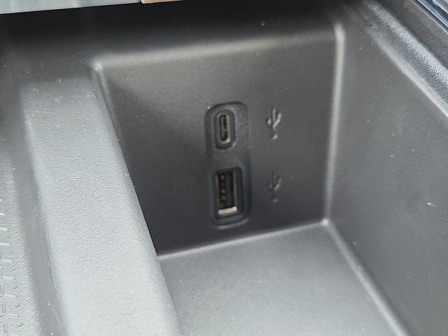 2026 GMC Acadia Denali - Photo 10