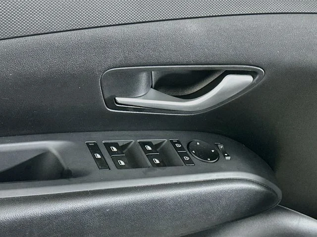 Certified Pre-Owned 2025 Hyundai Tucson SE