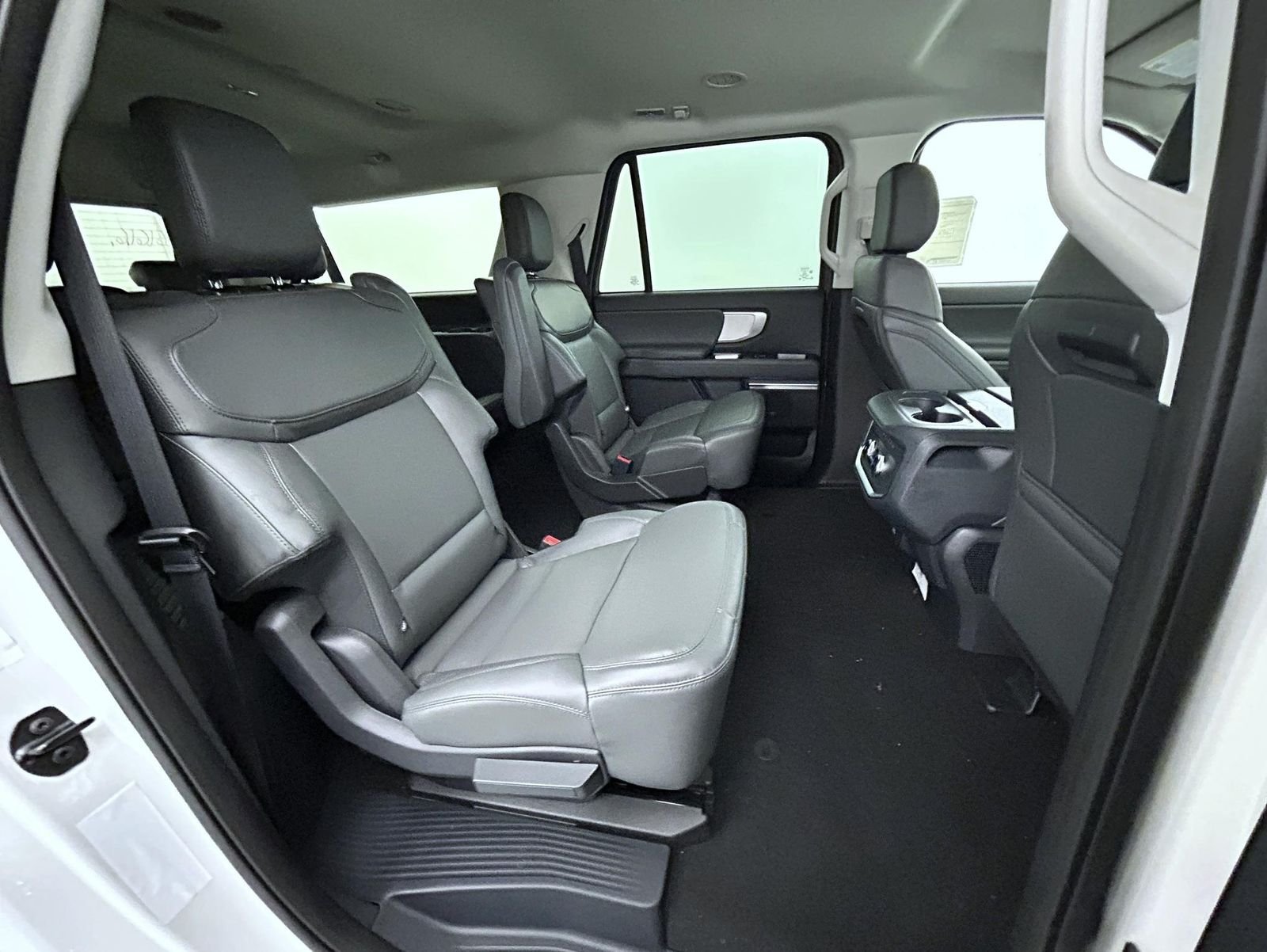 New 2026 Star White Metallic Tri-Coat Ford Active image 18