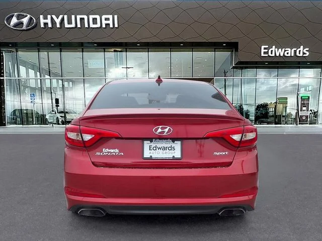 Used 2017 Red Hyundai Sport image 6