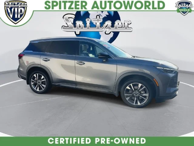 Used 2023 Gray INFINITI LUXE image 17