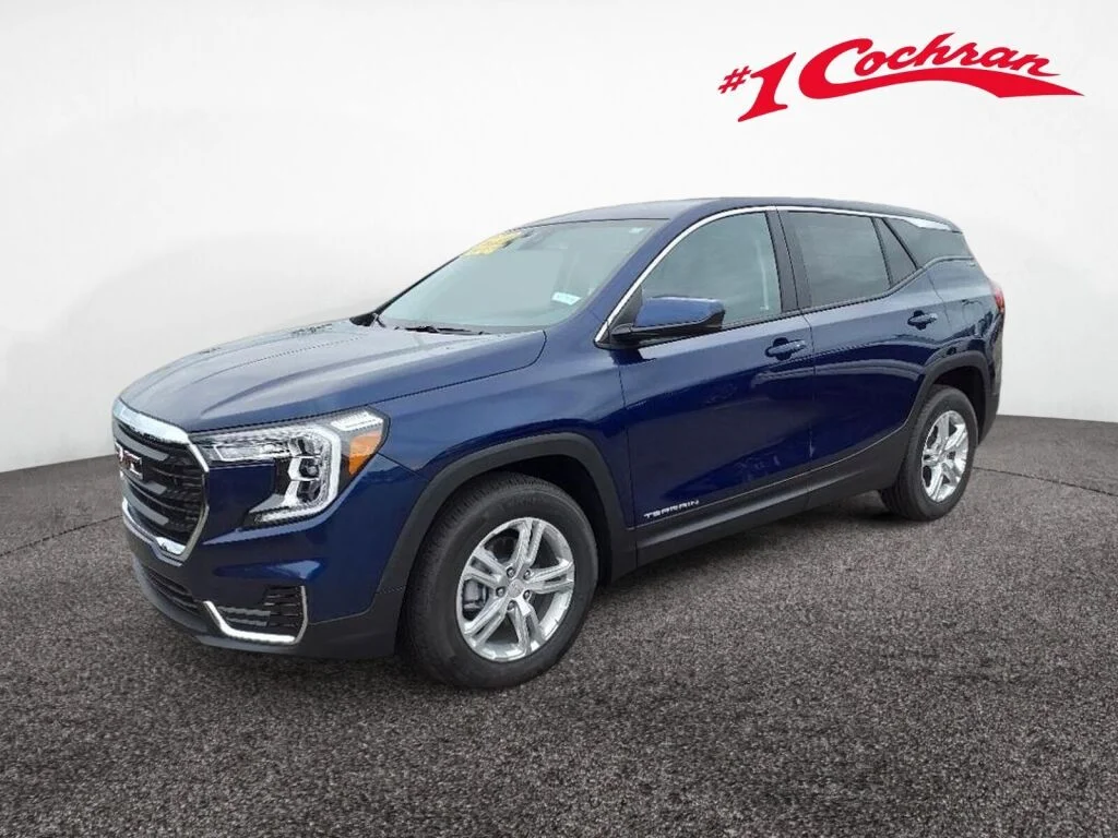 Used 2023 Marine Metallic GMC SLE image 4