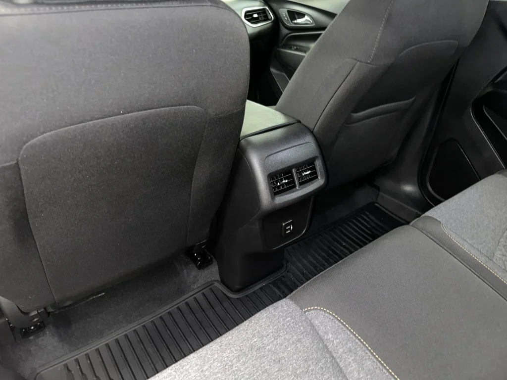 2024 Chevrolet Equinox LT - Photo 20
