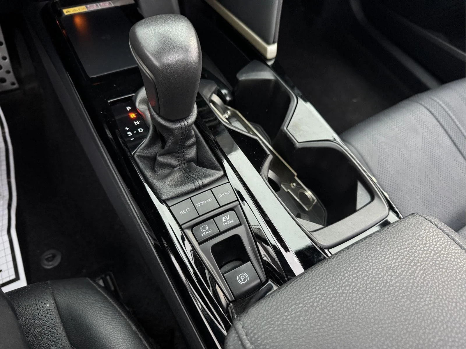 Used 2025 Reservoir Blue Toyota XSE image 23