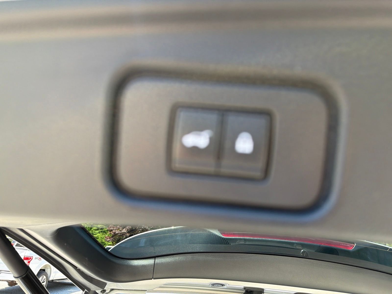 Used 2025 Silver Nissan SV image 9