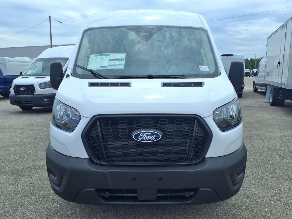 New 2026 Oxford White Ford Cargo Van image 6
