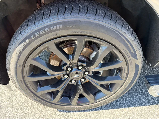 Used 2021 Gray Ford Limited image 11