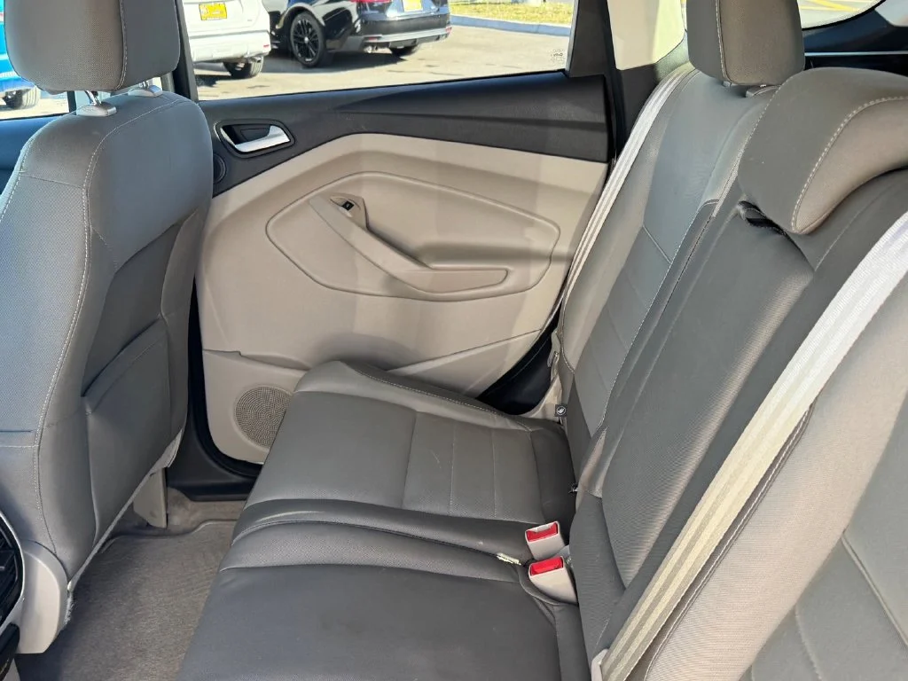 Used 2015 Silver Ford SE image 8