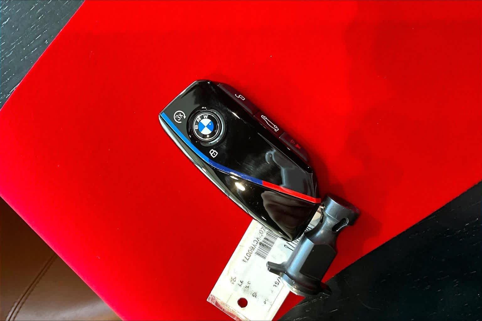 Used 2027 Storm Bay Metallic BMW  image 14