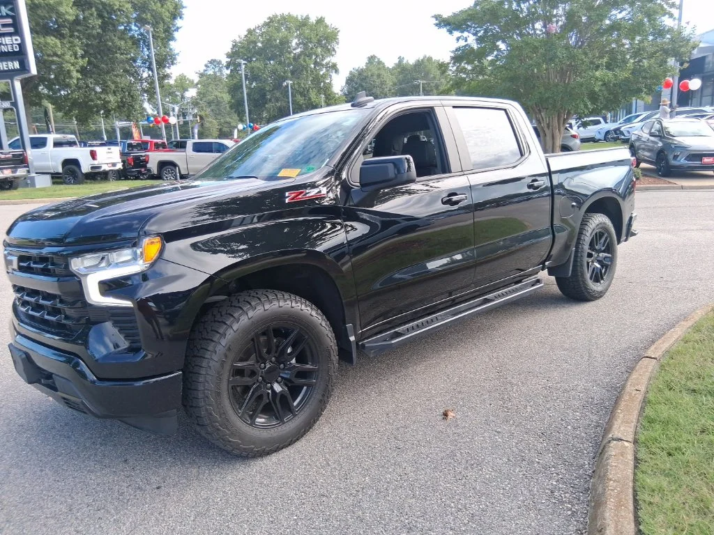 Used 2023 Black Chevrolet RST image 1