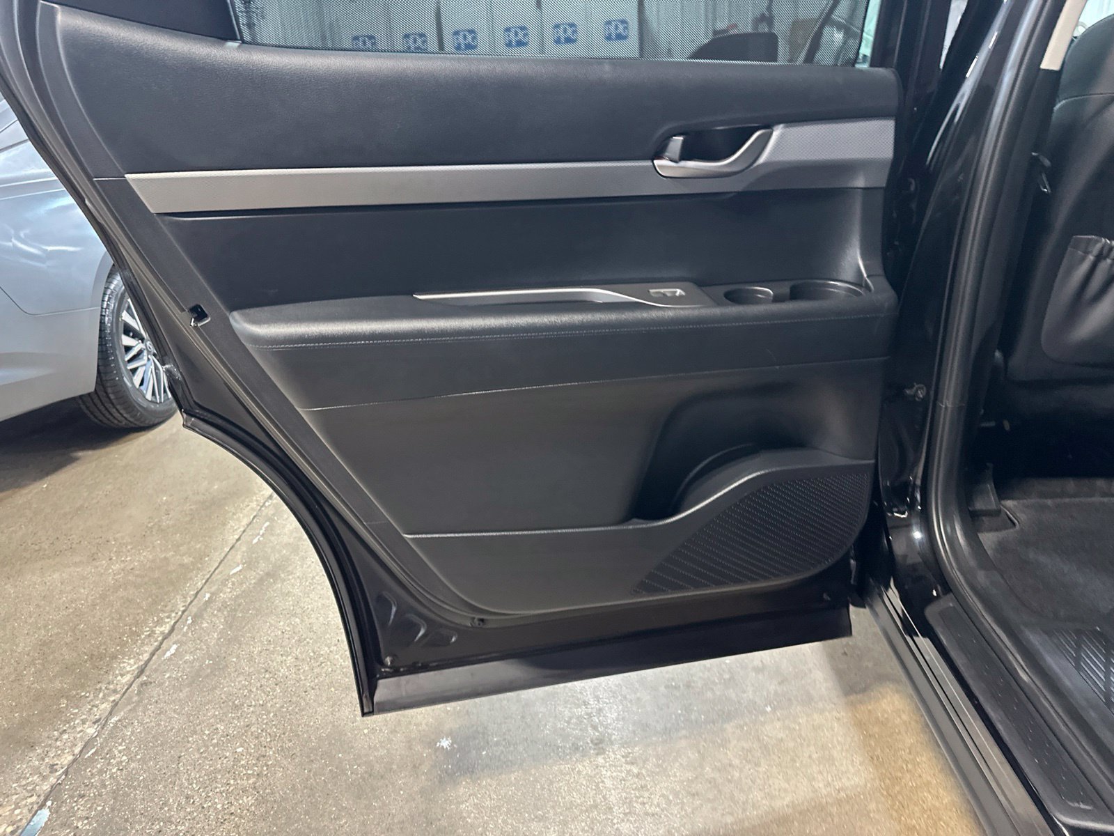 Used 2020 Black Hyundai SEL image 25