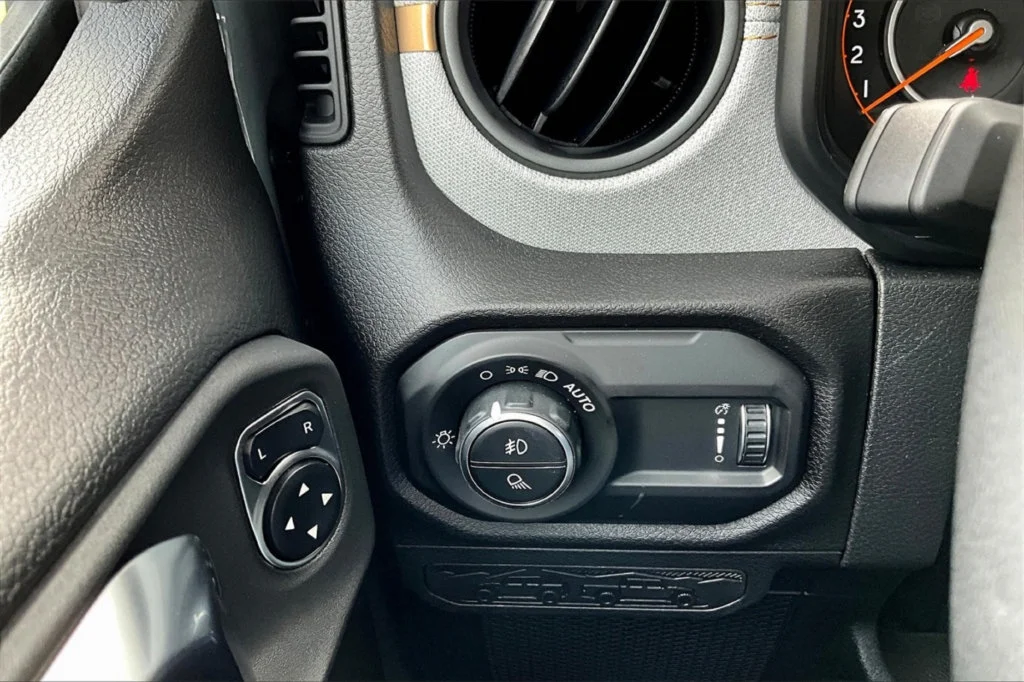 2025 Jeep Gladiator Sport S - Photo 29