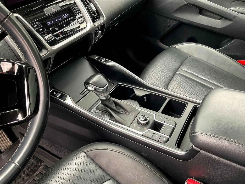 Used 2023 Green Kia X-Line EX image 18