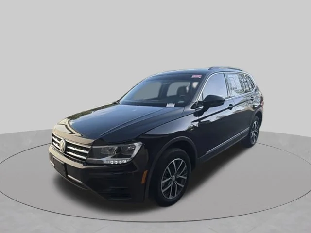 Used 2020 Black Volkswagen 2.0T SE image 8