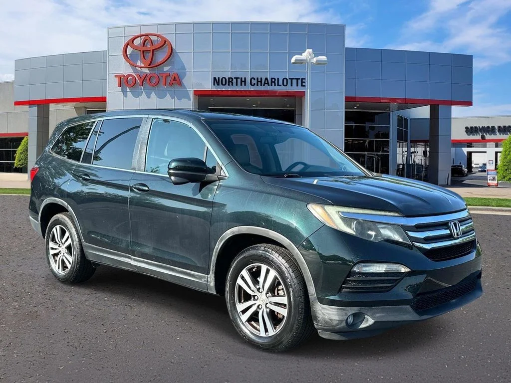 Used 2016  Honda EX-L image 1