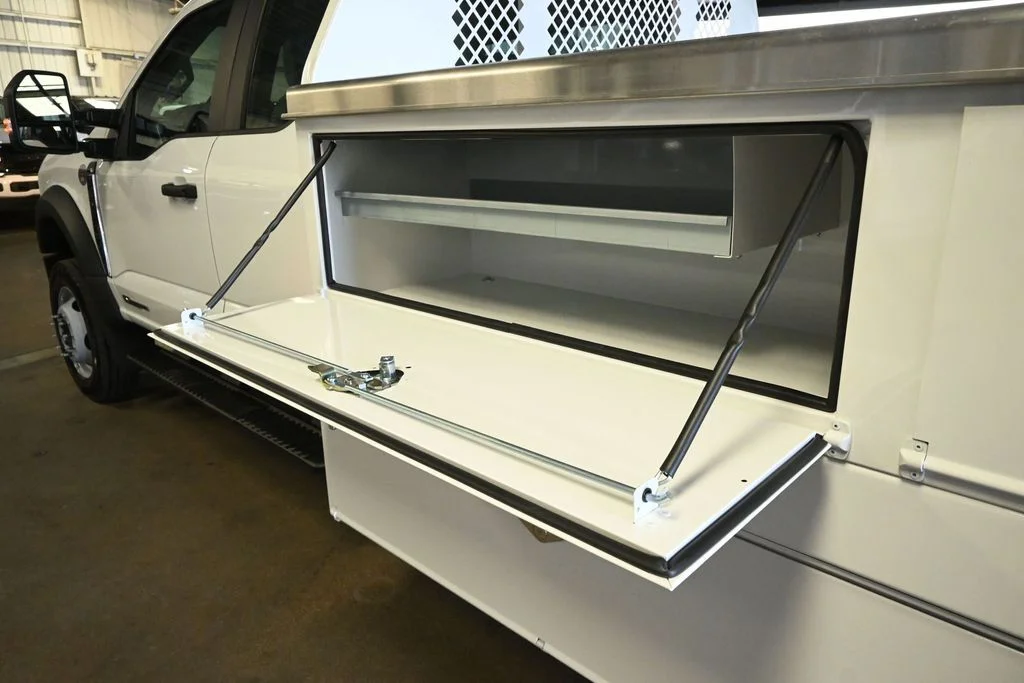 New 2026 Oxford White Ford XL image 22