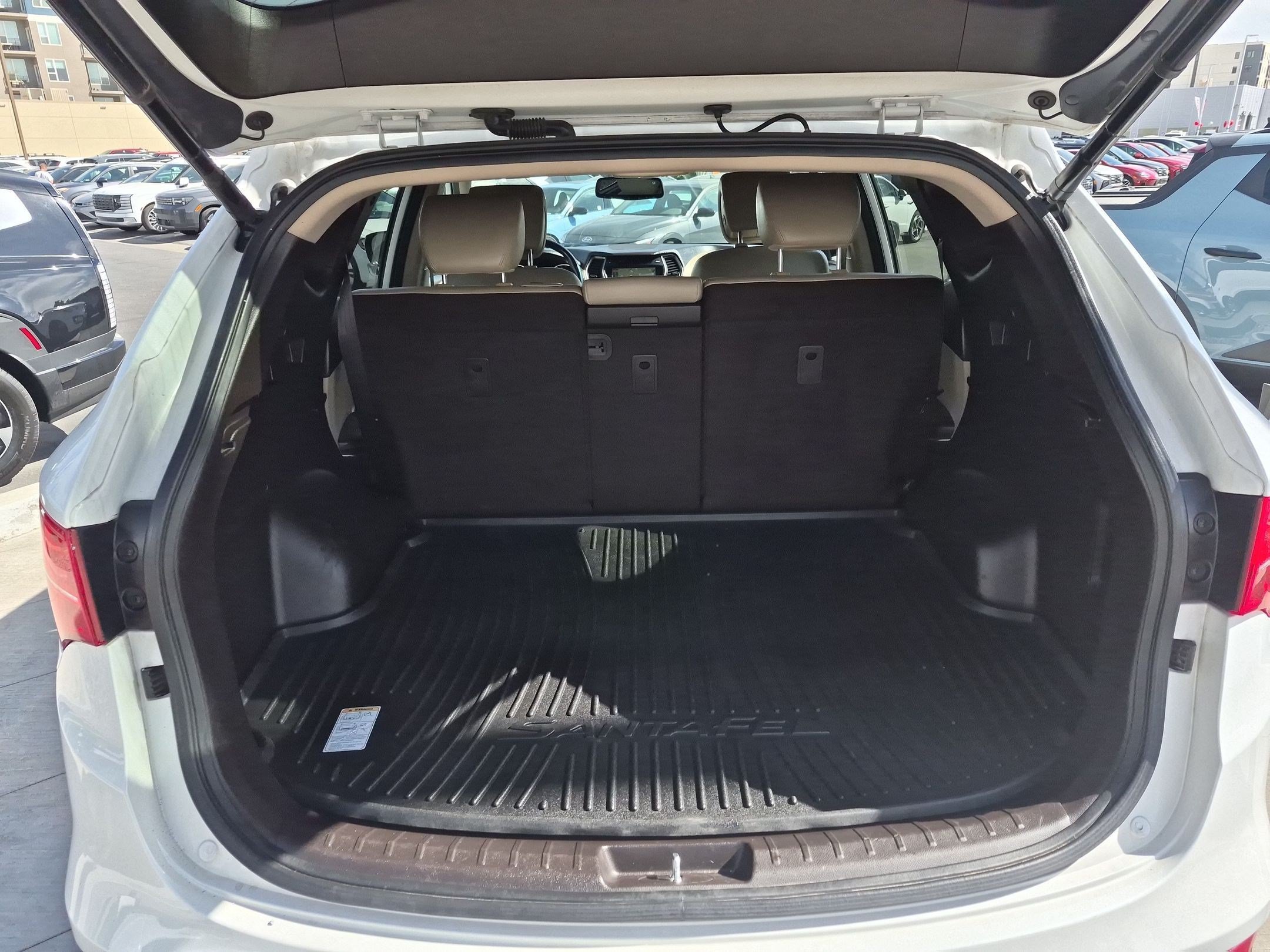Used 2016 Frost White Pearl Hyundai 2.4 Base image 27