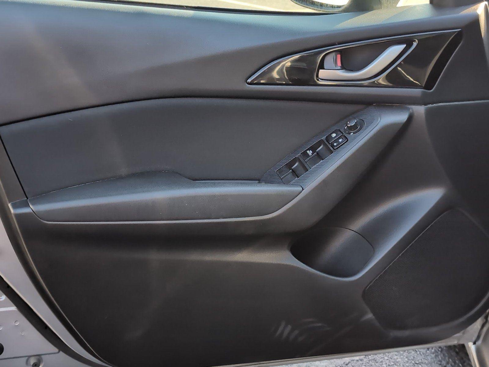 Used 2014 Liquid Silver Metallic Mazda i Touring image 18