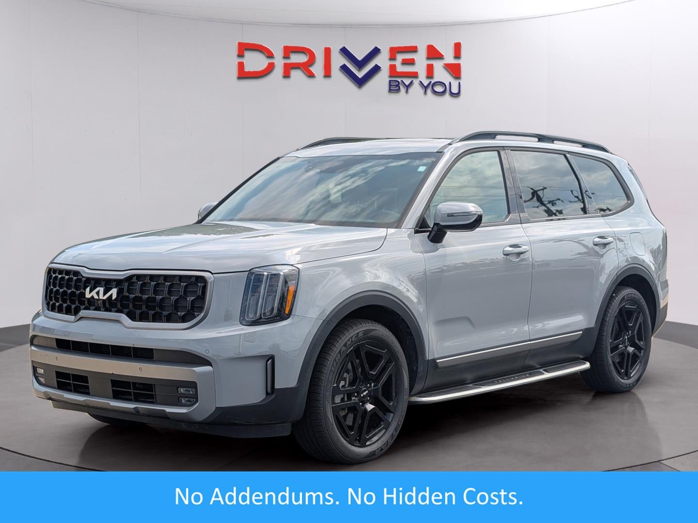Used 2023 Wolf Gray Kia SX X-Line image 1