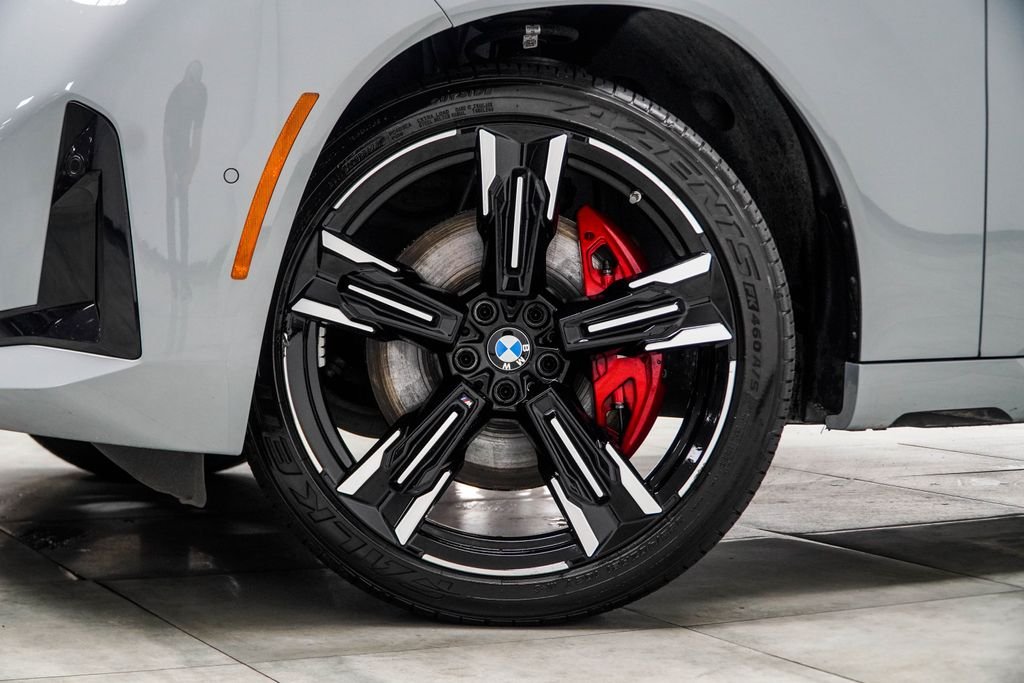 Used 2025 Gray BMW M50 xDrive image 6