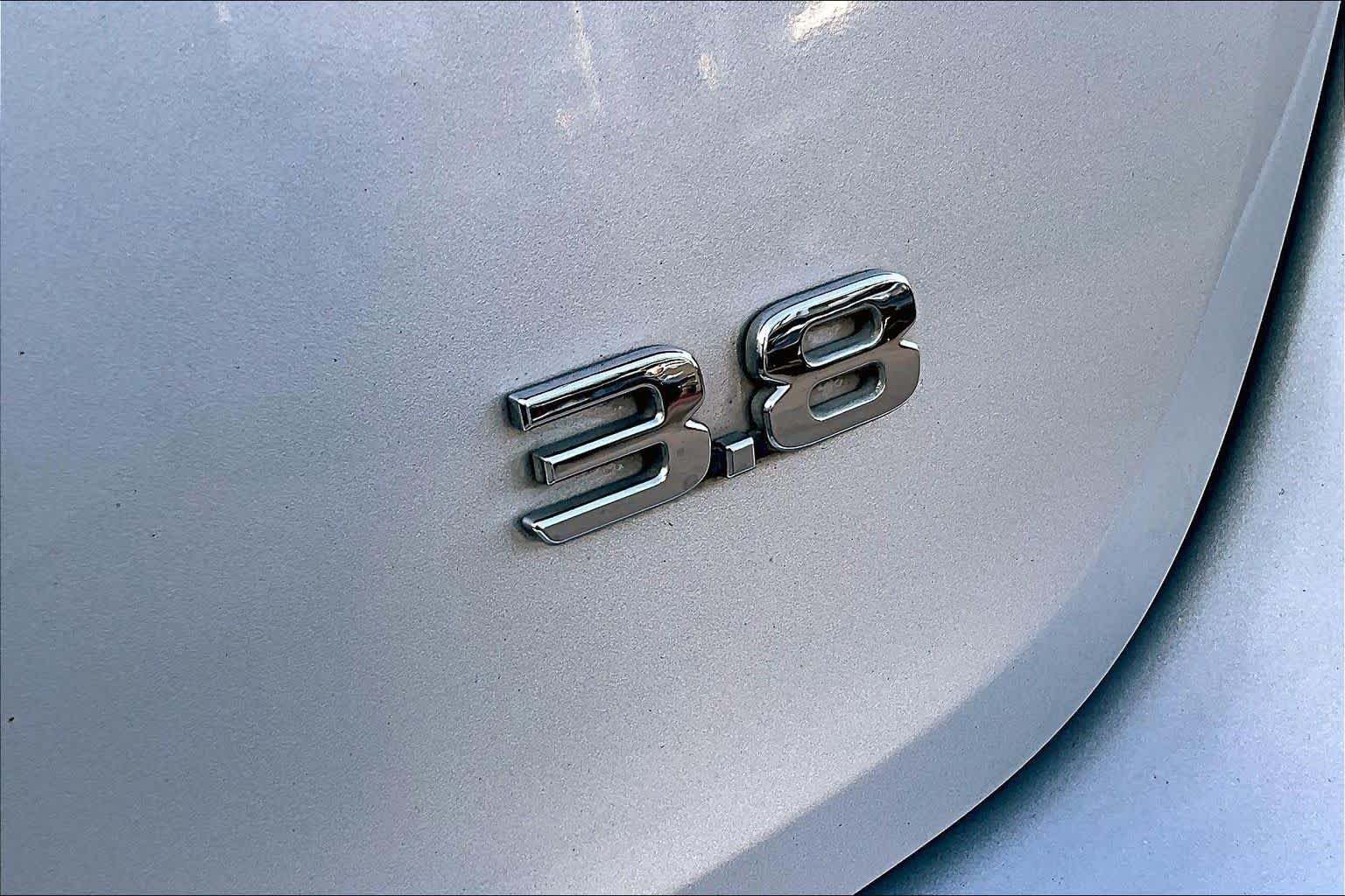 Used 2018 Santiago Silver Genesis 3.8L image 10