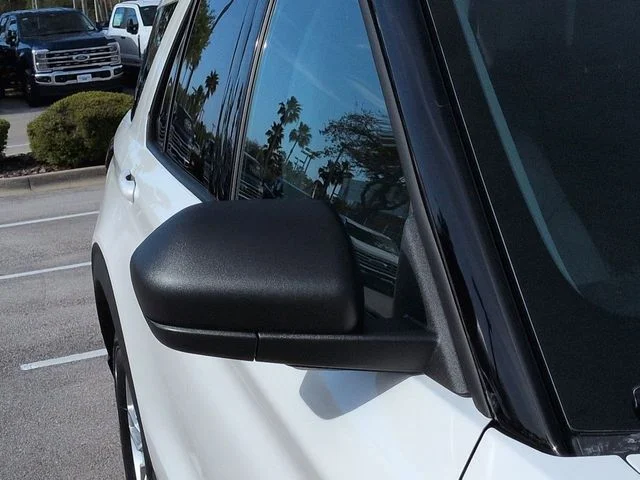 New 2026 Star White Metallic Tri-Coat Ford Active image 12