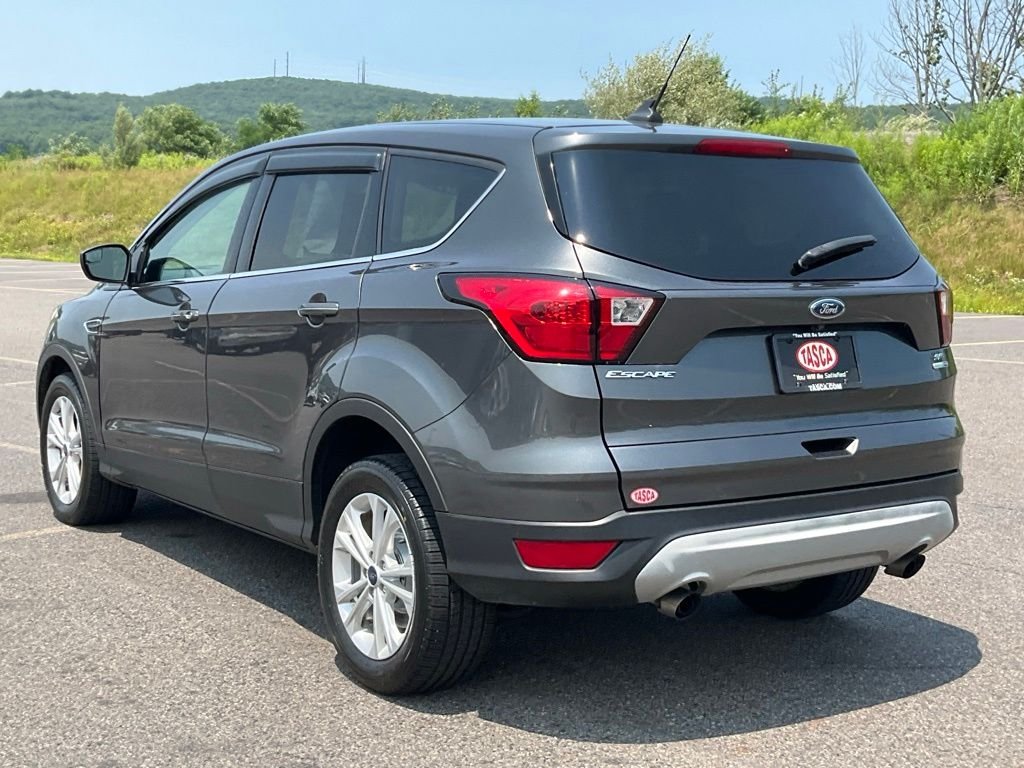 Used 2019 Magnetic Ford SE image 26