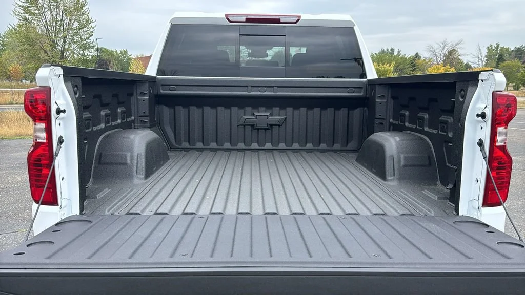 New 2026 Summit White Chevrolet LT image 11