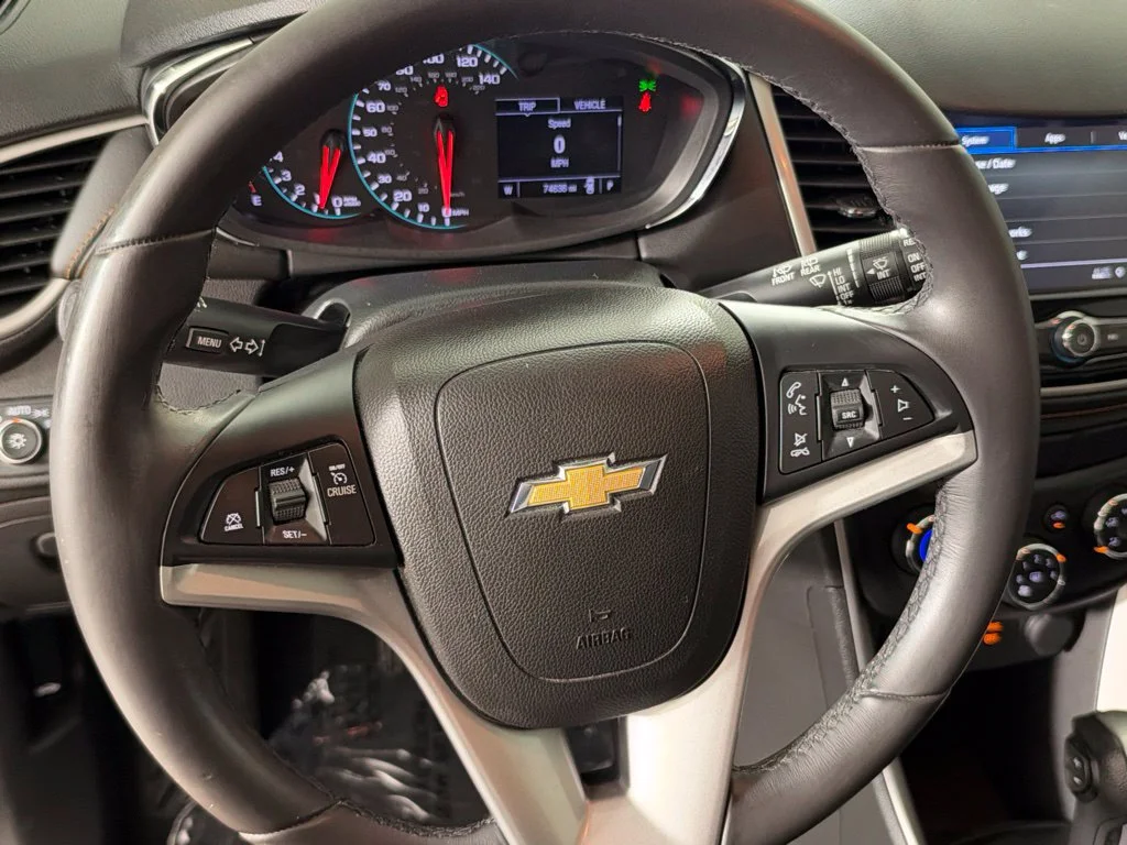Used 2019 SATIN STEEL METALLIC Chevrolet LT image 29