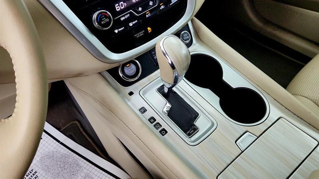 Used 2016 Arctic Blue Metallic Nissan SL AWD w/ Technology Package & Panoramic Moonroof image 17
