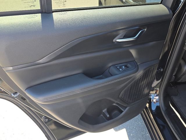 Certified Used 2024 Diamond Black Crystal Pearlcoat Jeep Altitude image 26