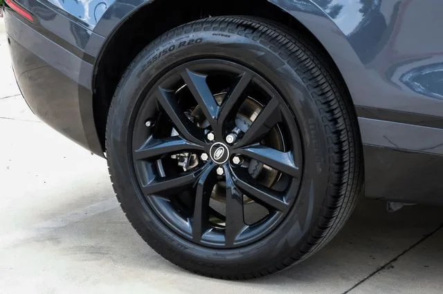 Certified Used 2025 Varesine Blue Metallic Land Rover Dynamic SE image 67