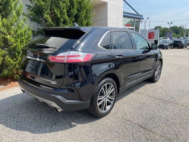 Used 2019 Black Metallic Ford Titanium image 7