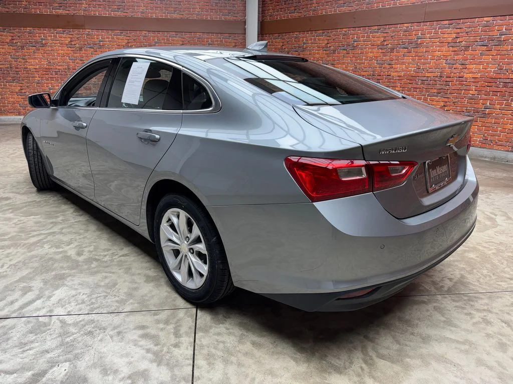 1G1ZD5ST5SF117209