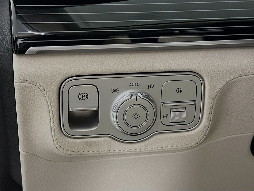 New 2026 Selenite Grey Metallic Mercedes-Benz GLE 450 Coupe image 10