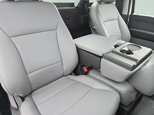 New 2026 Oxford White Ford F-250® XL image 44